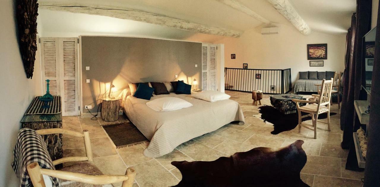 Saint-Laurent-dʼAigouze Mas Du Grand Bordes B&B 외부 사진