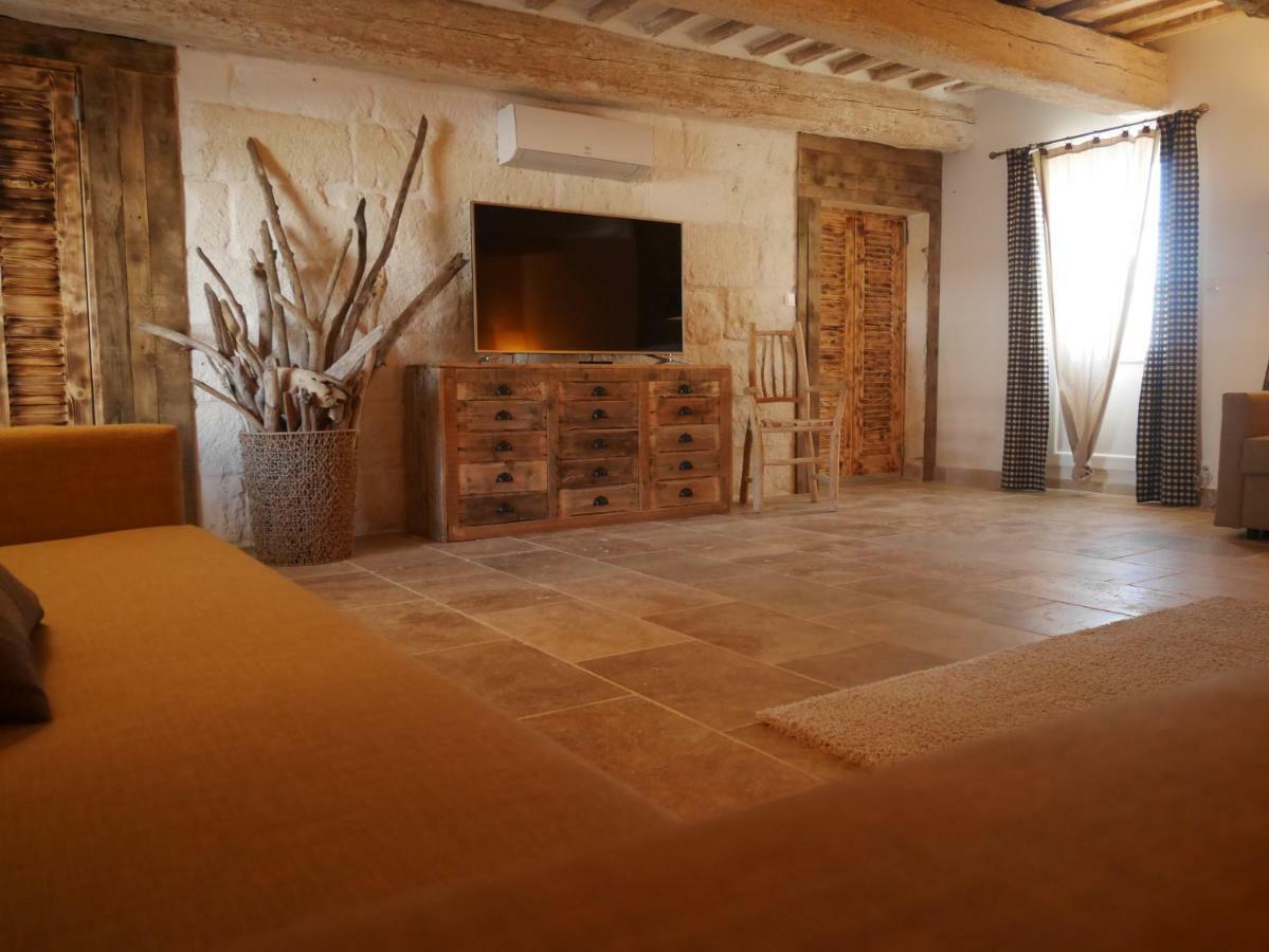 Saint-Laurent-dʼAigouze Mas Du Grand Bordes B&B 외부 사진