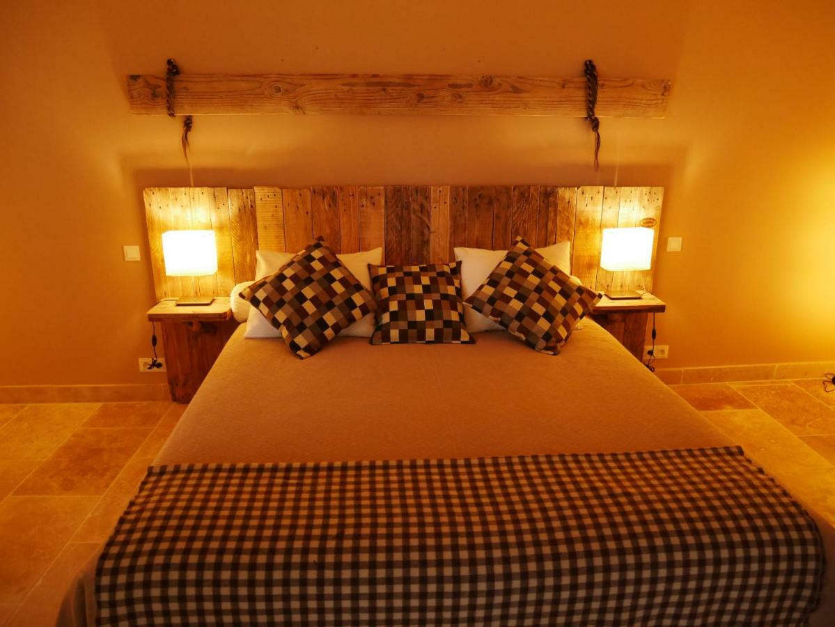 Saint-Laurent-dʼAigouze Mas Du Grand Bordes B&B 외부 사진